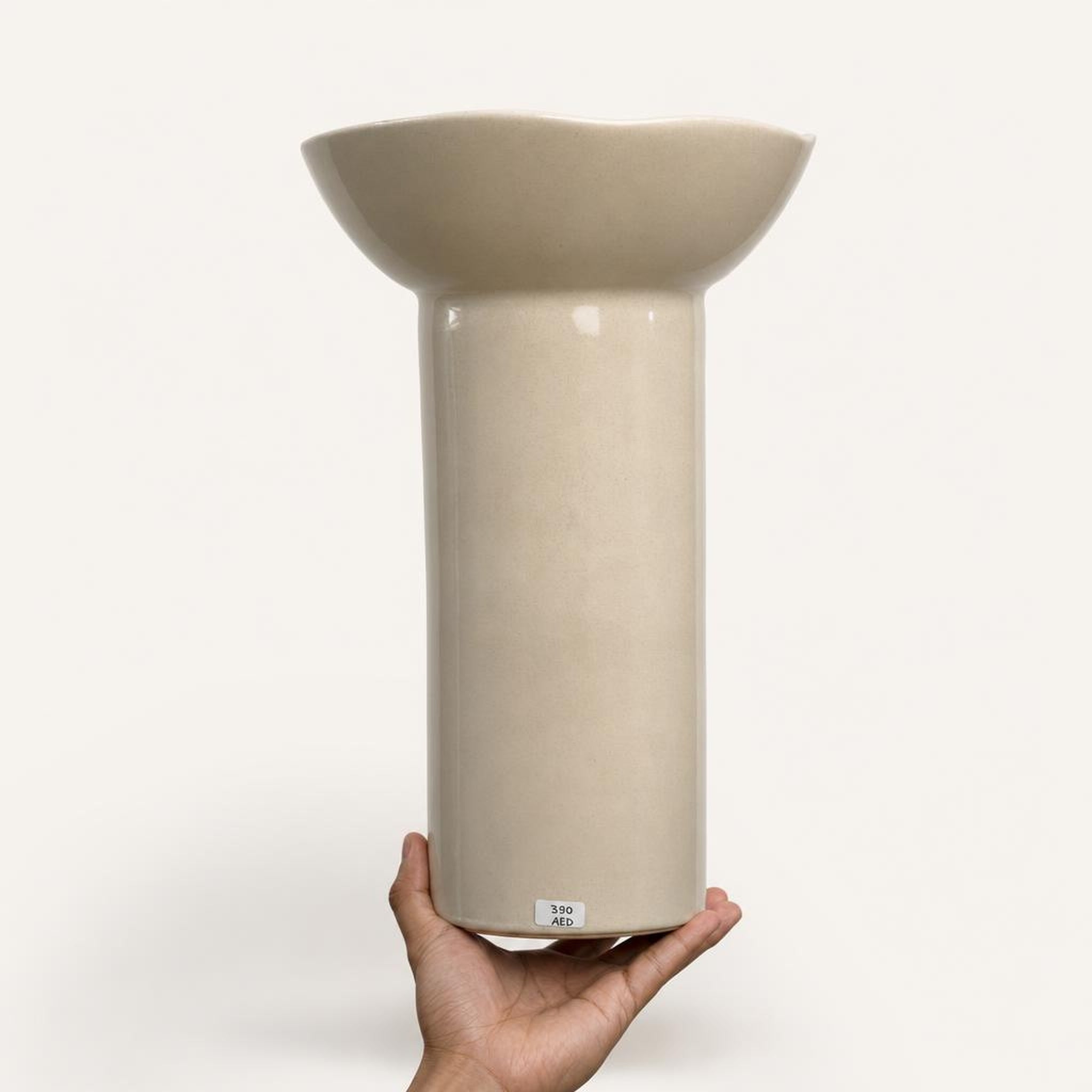 Stand Bowl 30 - studio photograph, handmade in Abu Dhabi