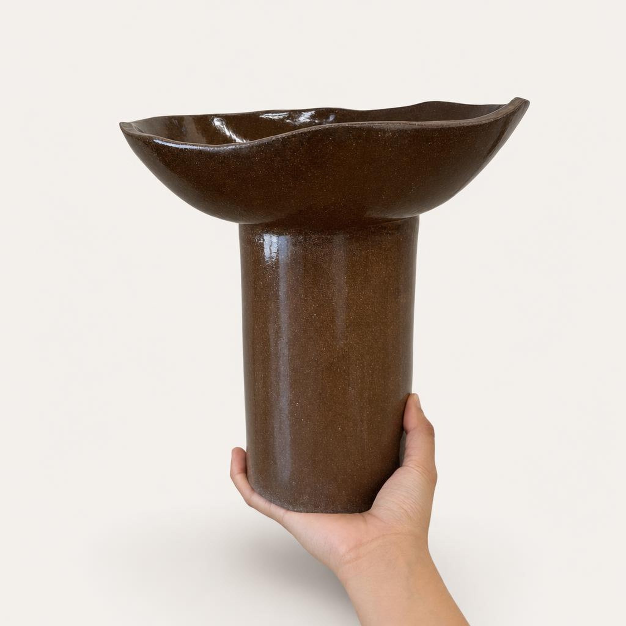 Stand Bowl 47 - studio photograph, handmade in Abu Dhabi