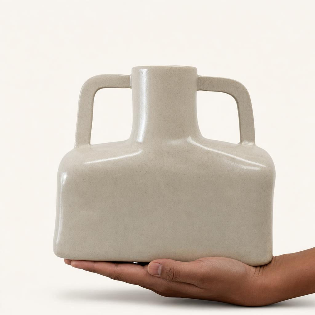 Vase 24 - studio photograph, handmade in Abu Dhabi