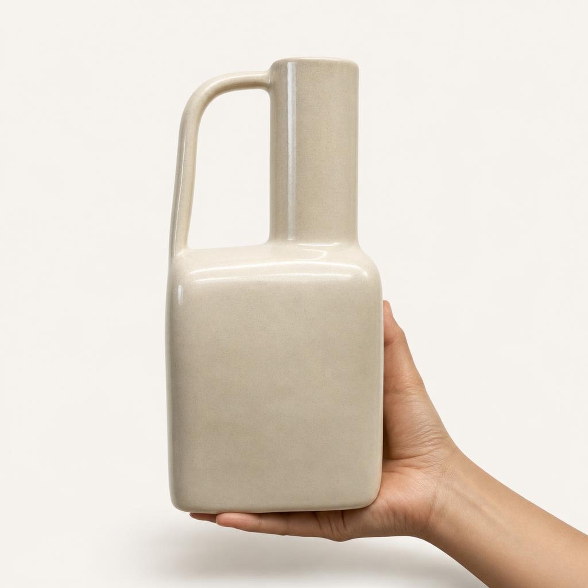Vase 38 - studio photograph, handmade in Abu Dhabi