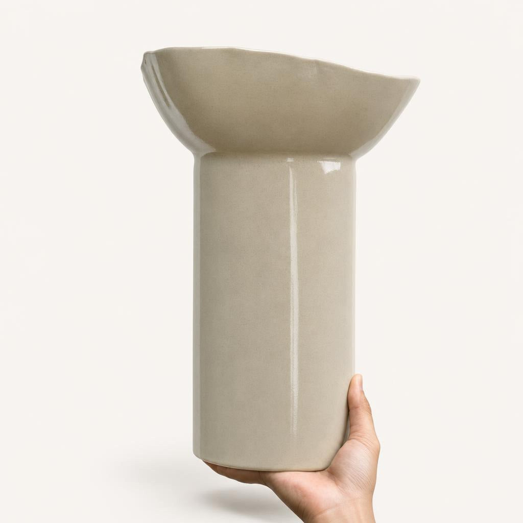 Vase 40 - studio photograph, handmade in Abu Dhabi