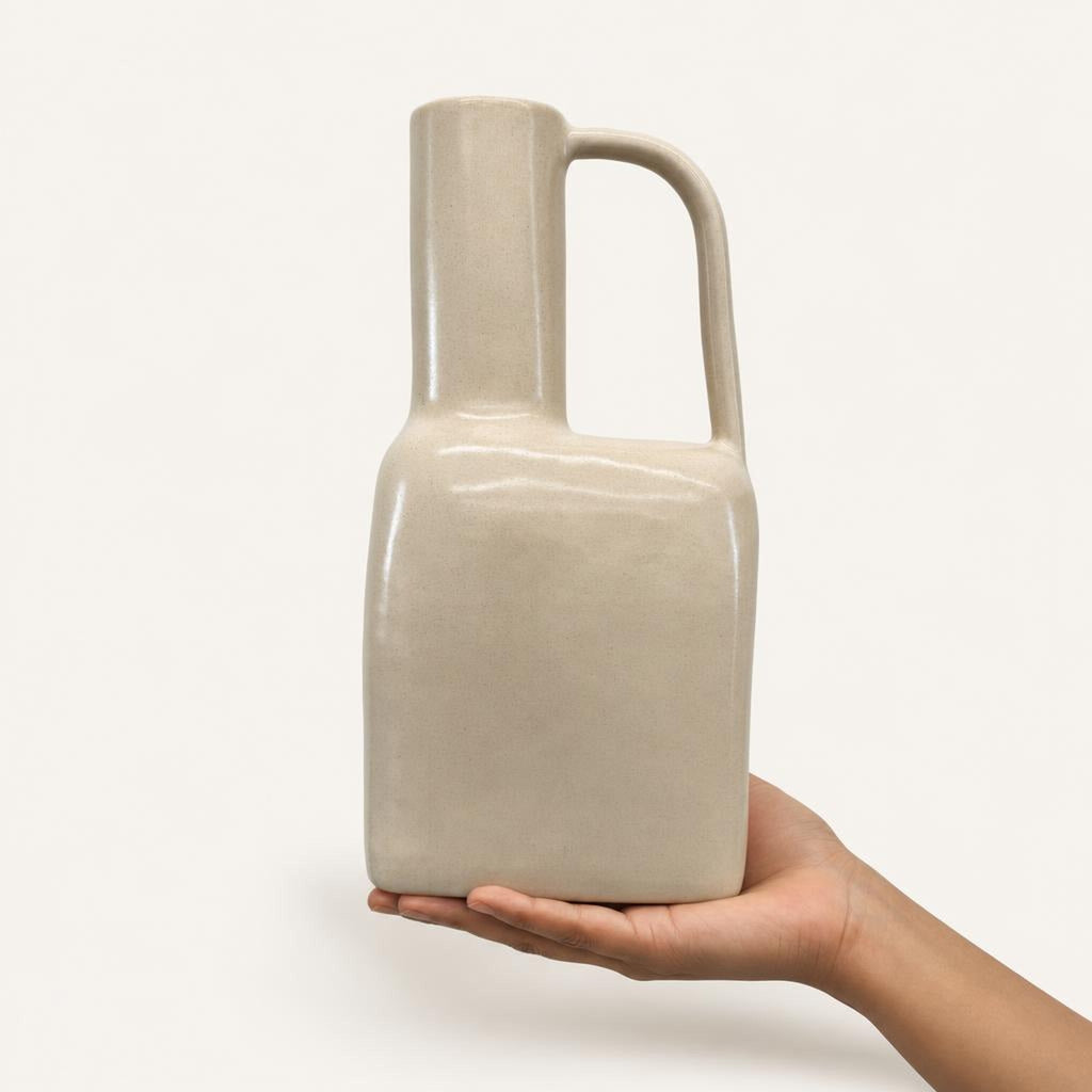 Vase 42 - studio photograph, handmade in Abu Dhabi